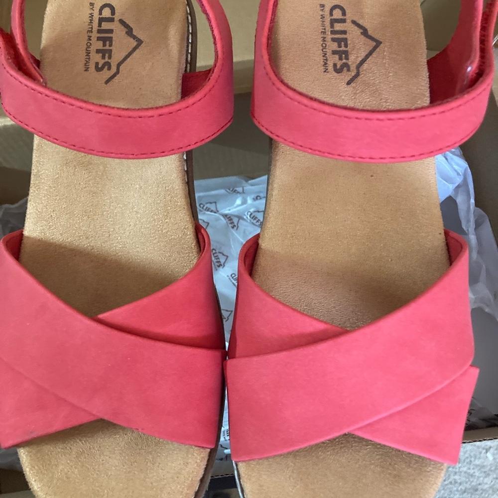 Cliffs by WHITE MOUNTAIN Red Cross-Strap Sandals